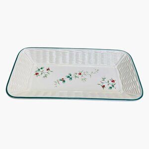 Pfaltzgraff Winterberry Basketweave Christmas Bread Tray Appetizer Dish Holiday